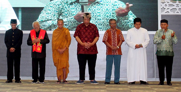 Essay: Harmony versus hate